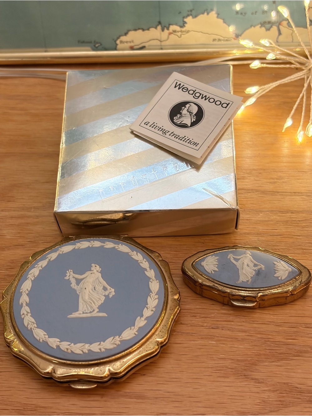 1950’s Stratton of England Wedgwood Jasperware Compact & Pill Box Set